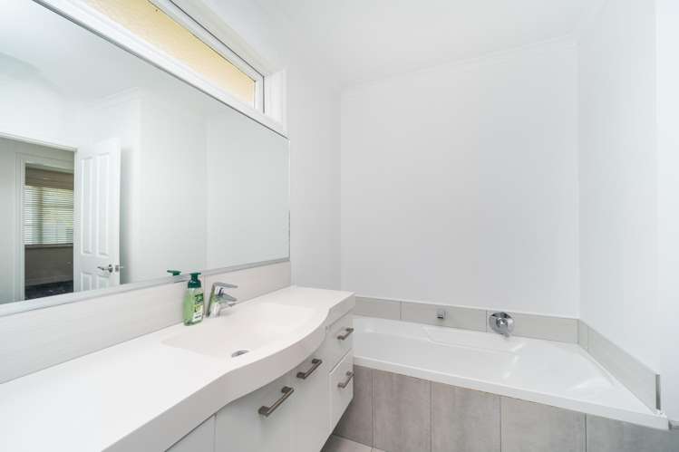 9 Richmond Avenue Takaro_10