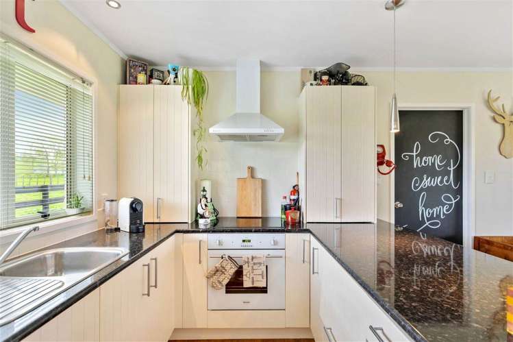 1275 Kahikatea Flat Road Kaukapakapa_4