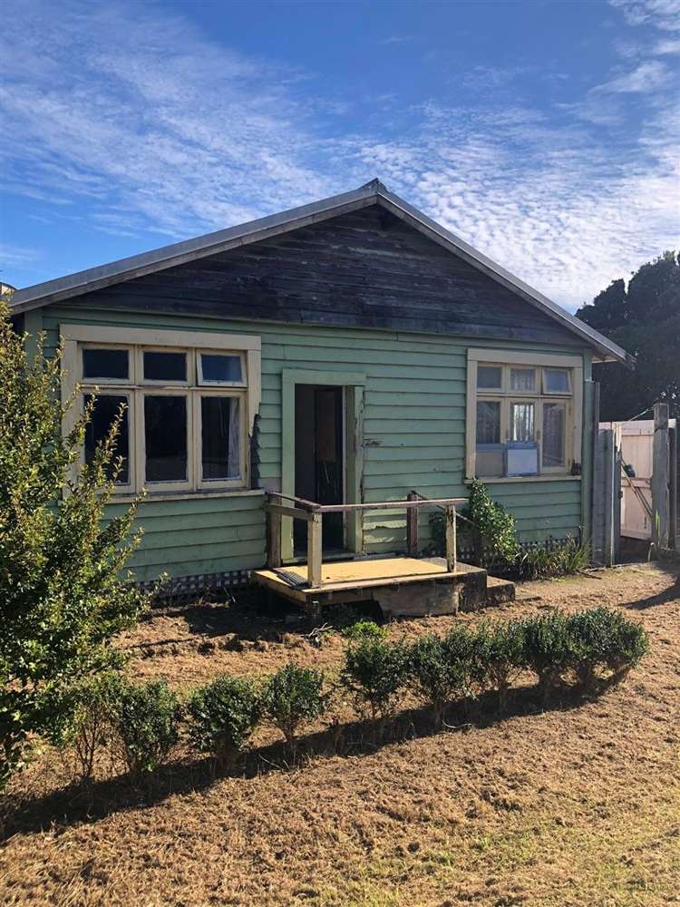 19 Main Road Hector_16