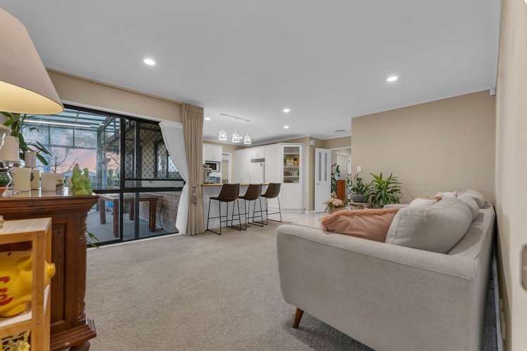 27 Maghera Drive East Tamaki Heights_10