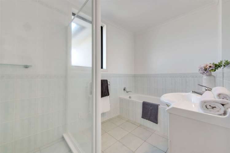 7 Sheddings Lane East Tamaki_15