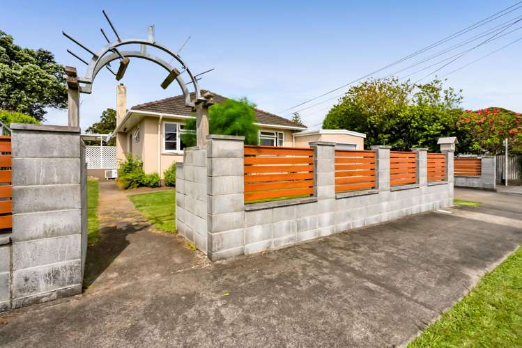 117 Seaview Road Westown_26