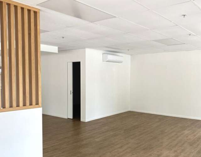 Unit 1, 21 Bealey Avenue Merivale_3