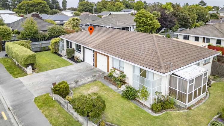 1/10 Nyoli Street Northcote_22