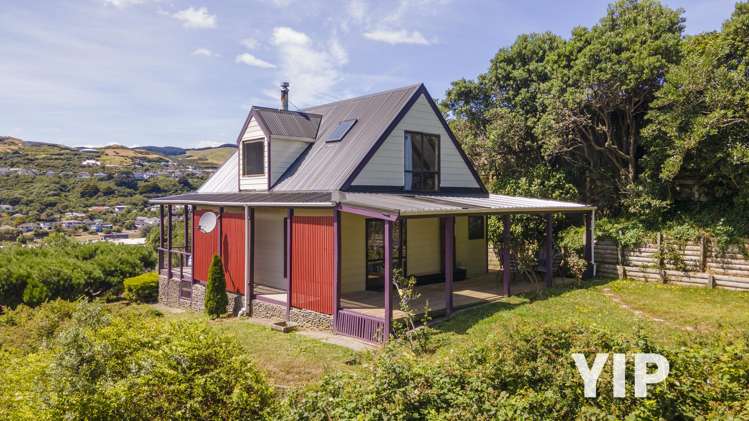 9a Victory Crescent Tawa_1