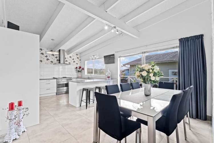 39 Willerton Avenue New Lynn_9