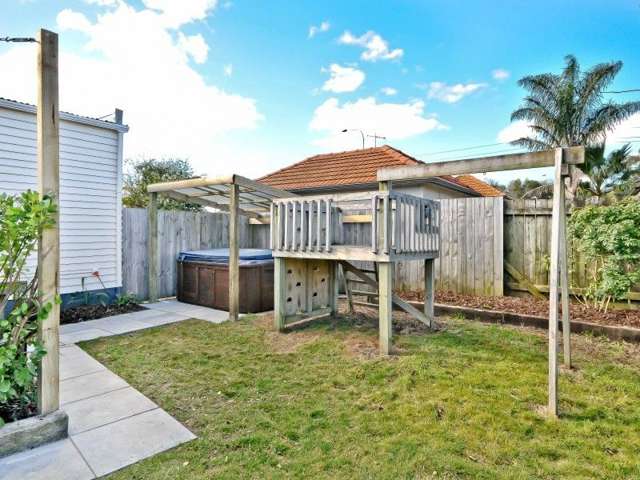 214 Clyde Street Hamilton East_4