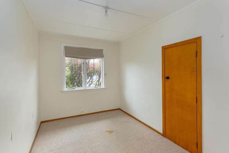 38 Woodward Street East Featherston_7