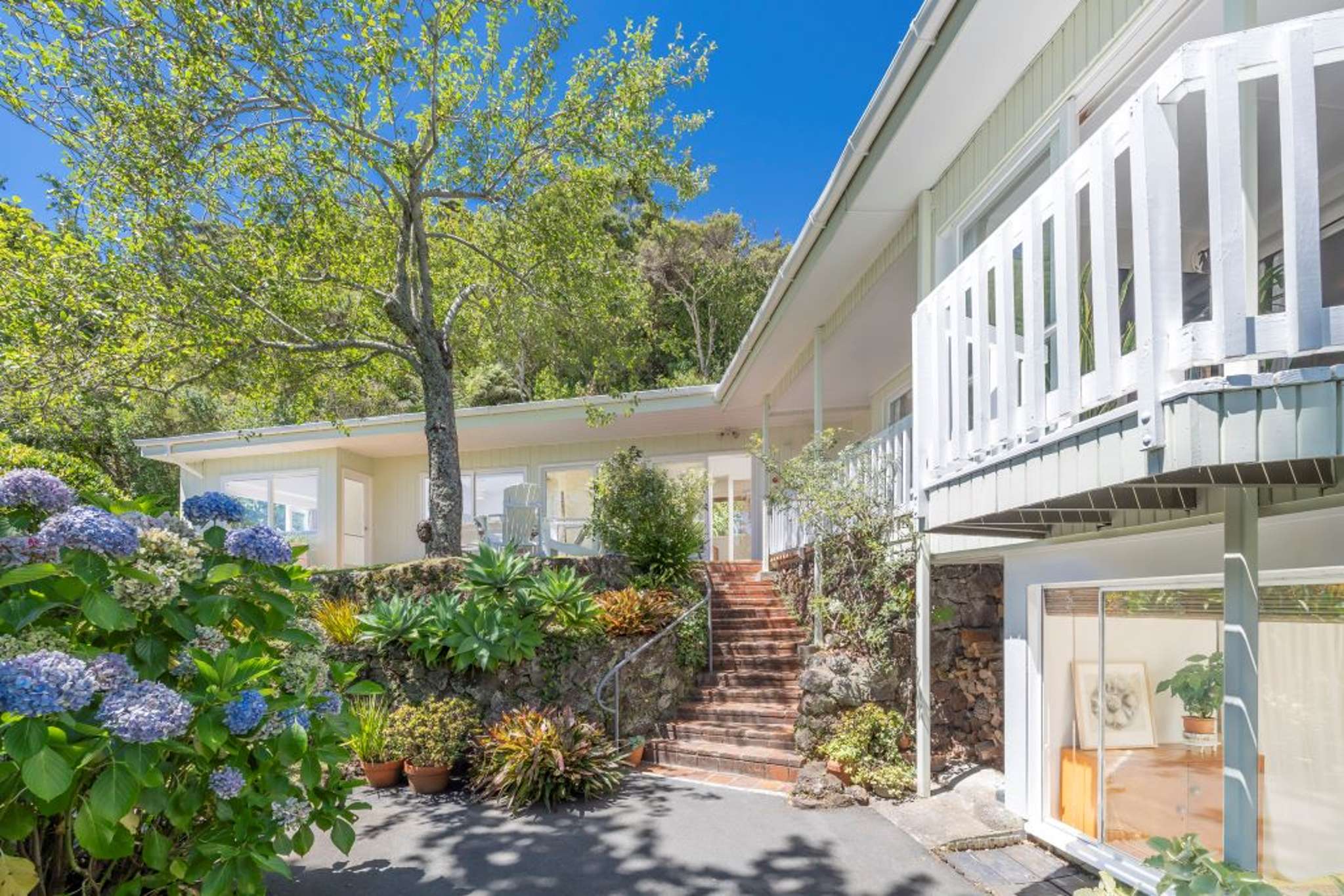 Home designed by former Auckland Council architect on the market