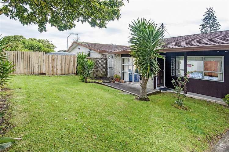 2 Faith Bullock Place New Lynn_0