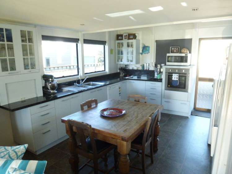 801b Ocean Road Whangamata_2