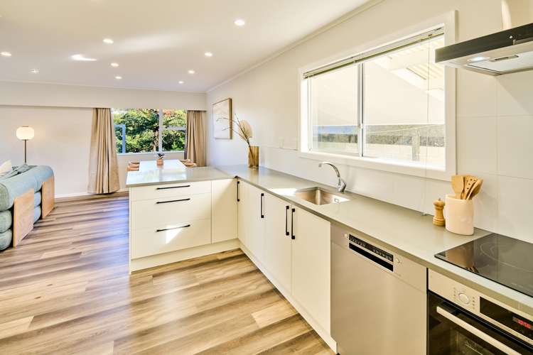18 Eastview Grove Normandale_11