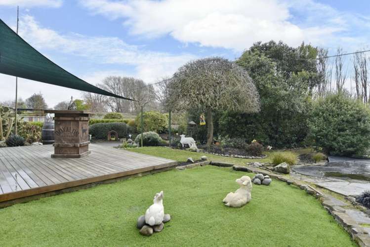 6 Geisha Road Waikuku_23