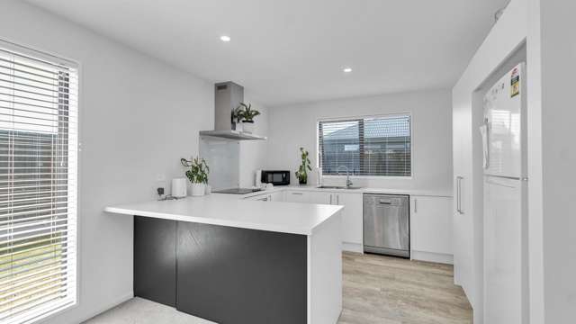 18 Kura Lane Aranui_3