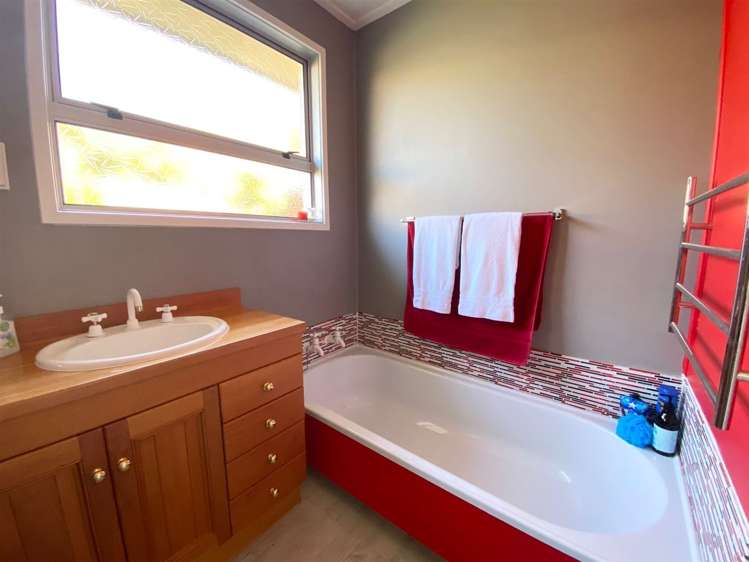 16 Edinburgh Place Balclutha_13