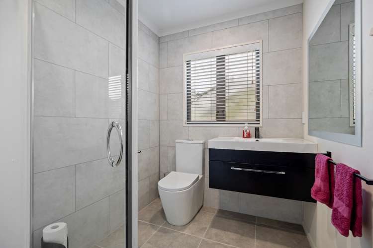 22a Trafford Street Harewood_15