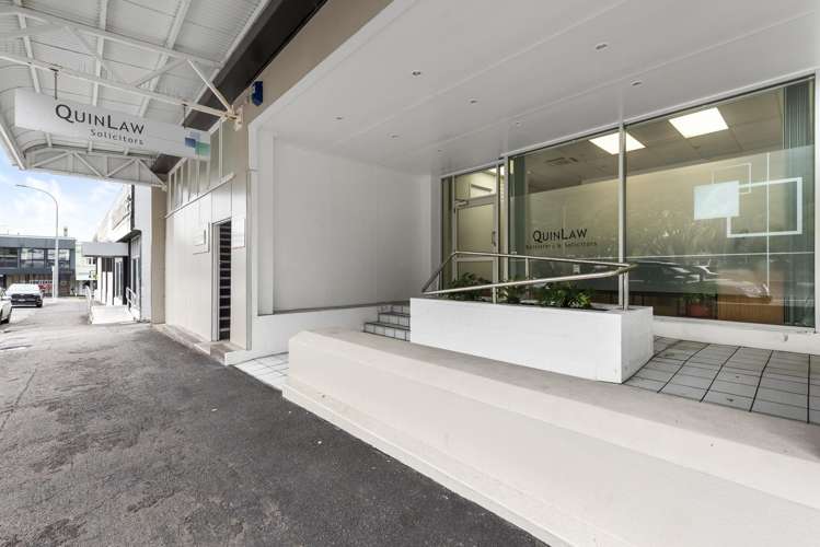 11-13 Robe Street New Plymouth Central_1