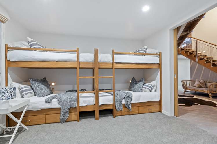 10 Lagoon Way Omaha_10