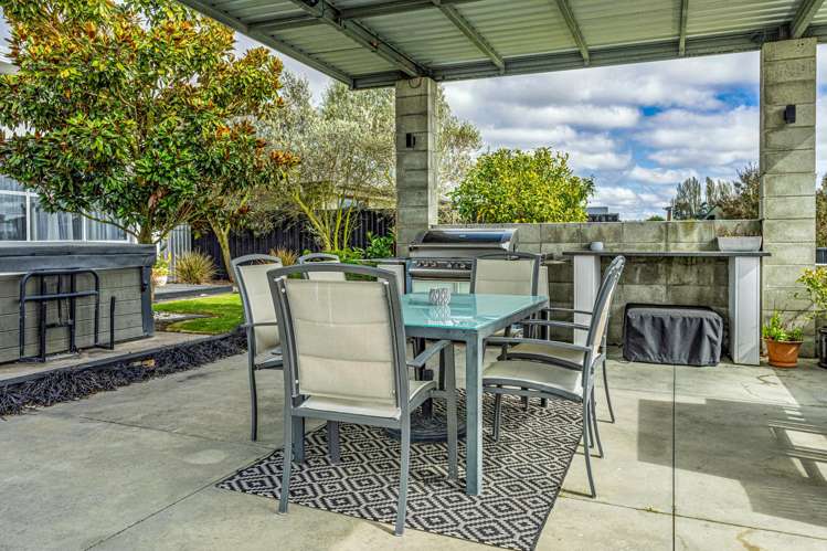 21 Torbay Avenue Lake Hood_22