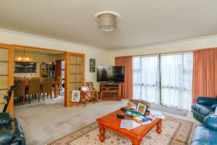 9 James Cook Drive Whitby_5