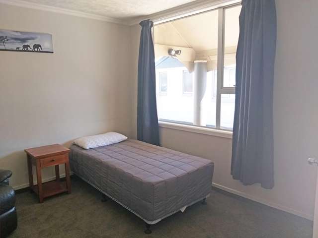 SEMI FURNISHED 1 BEDROOM UNIT