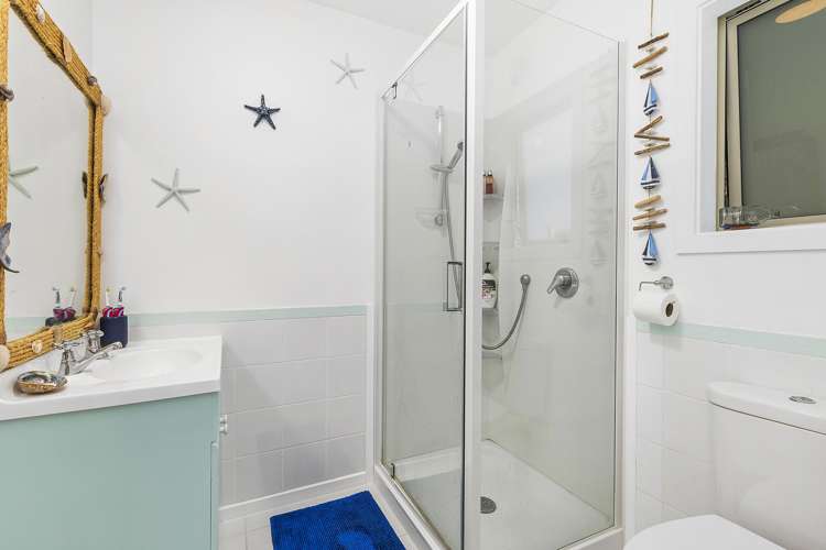 2/420 Queens Drive Lyall Bay_8