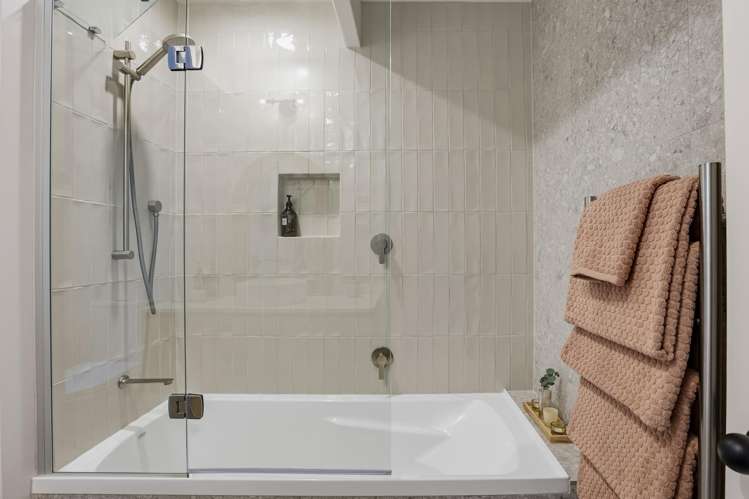 6888E Christchurch Akaroa Road Takamatua_19