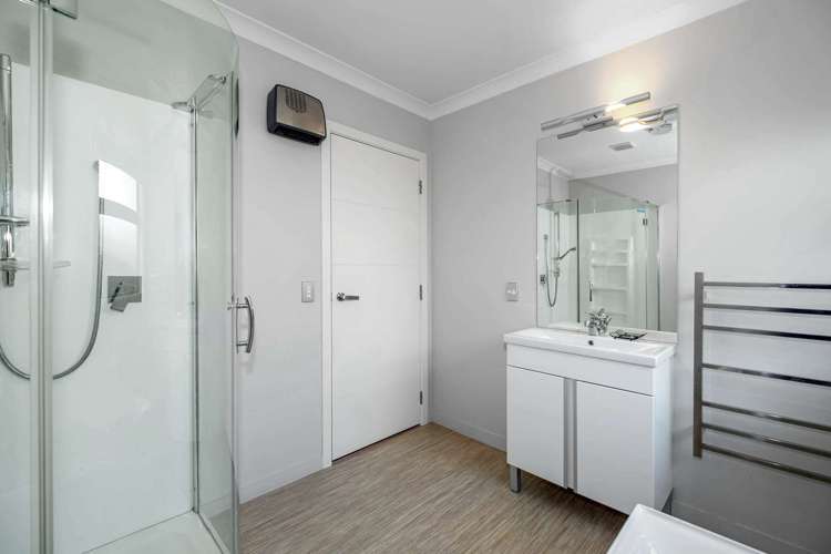 57 Rathmore Street West End_15