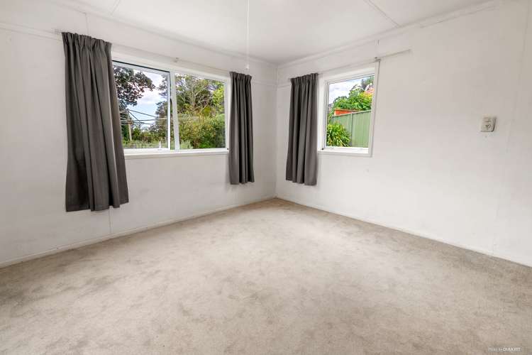 92 Pleasant Road Titirangi_15