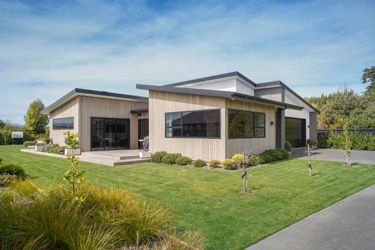 5 Carnaveron Drive Lincoln_0