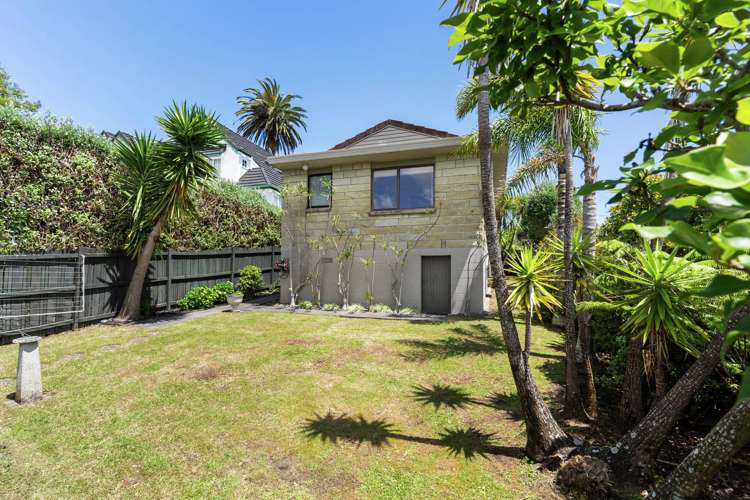 2/109 Litten Road Cockle Bay_22