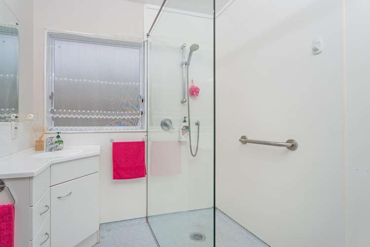 8 Joan Gaskell Drive Whitianga_17