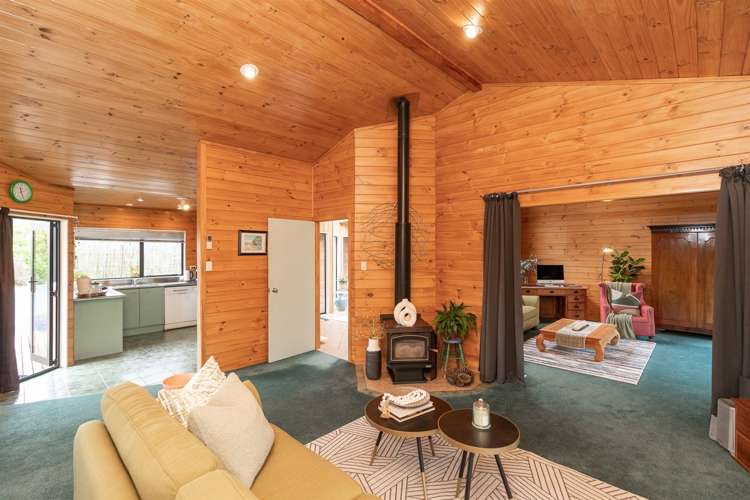 162 Houchens Road Glenview_13