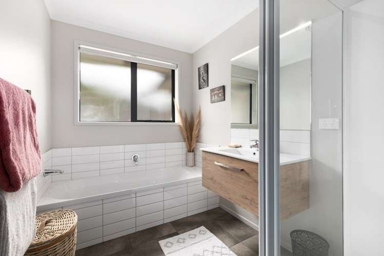 31 Mooring Close Whitby_11