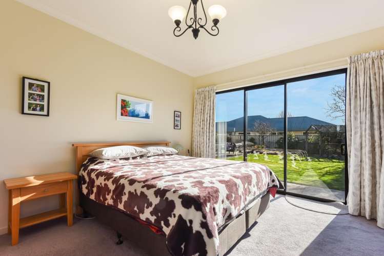 17 Hart Road Richmond_16