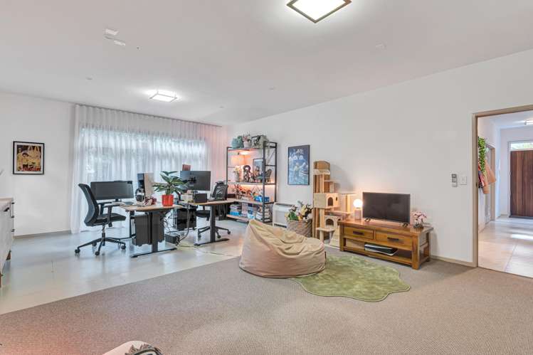 12 Leatham Avenue Strandon_31