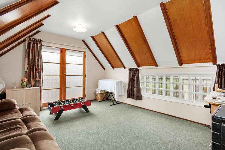 7 Honey Street Wainuiomata_12