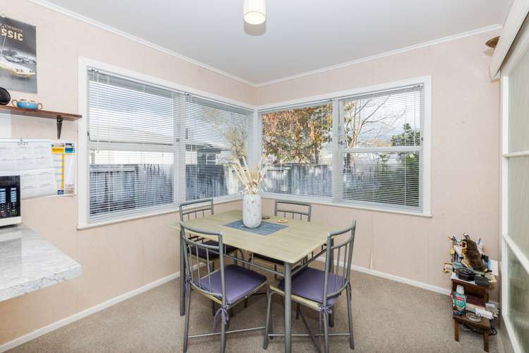 6 Deanwell Avenue Deanwell_5