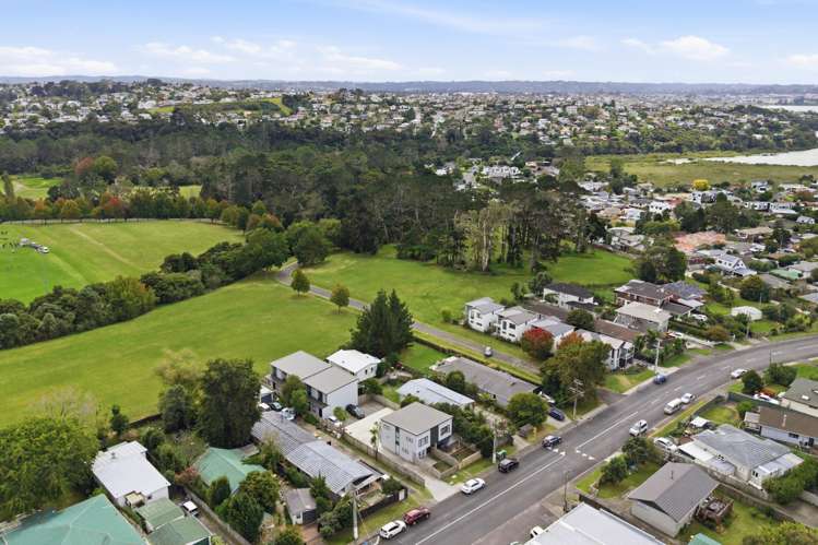 2/314 Royal Road Massey_17