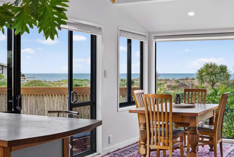 2 Quentin Place, Mahanga Mahia Peninsula_7