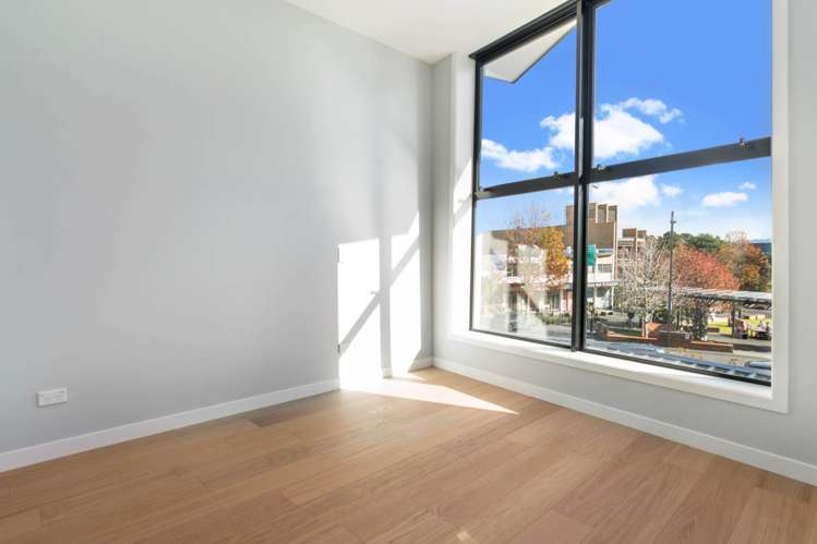 14 Todd Plaza New Lynn_6