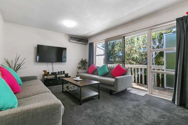 2/16a Penney Avenue Mount Roskill_1