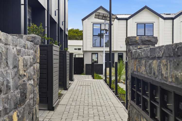 12 Taratoa Street_2