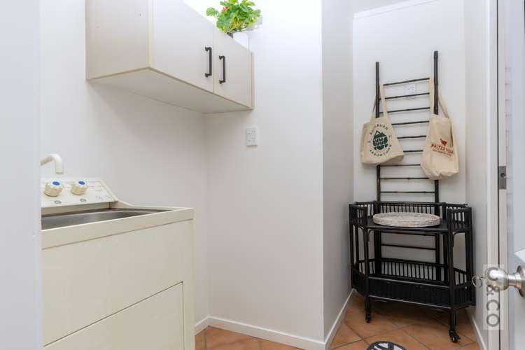 28 Great North Road Riverhead_16