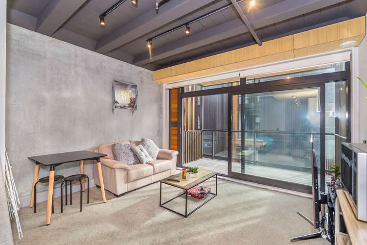 207/41 Hopper Street Mount Cook_2