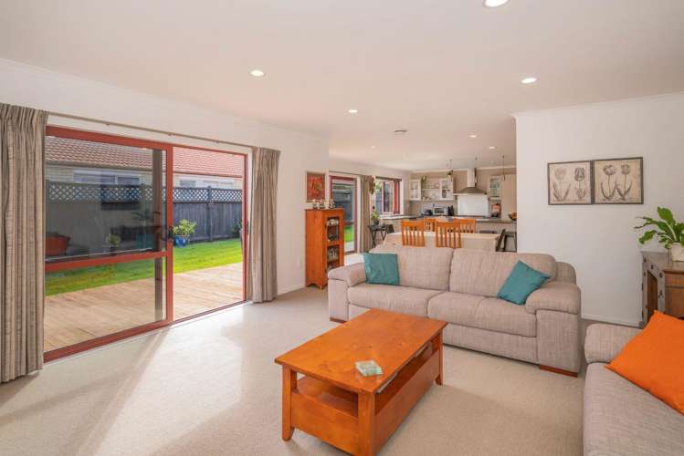 109 The Yardarm Pauanui_11