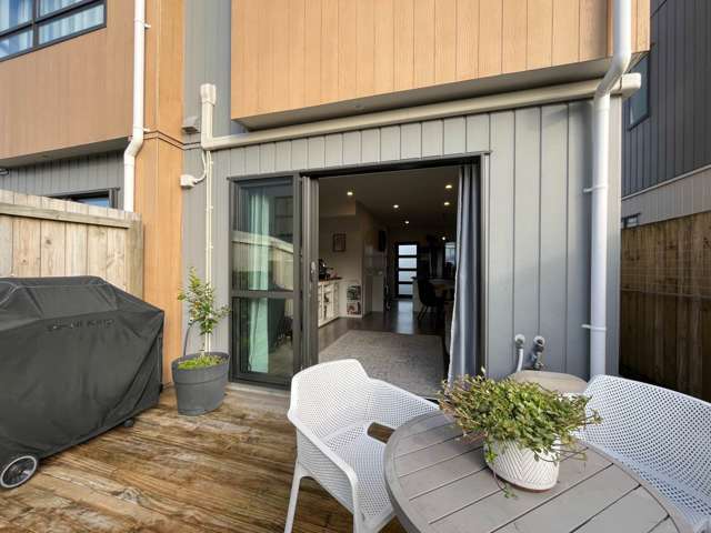 16/8 Arney Road Ranui_3