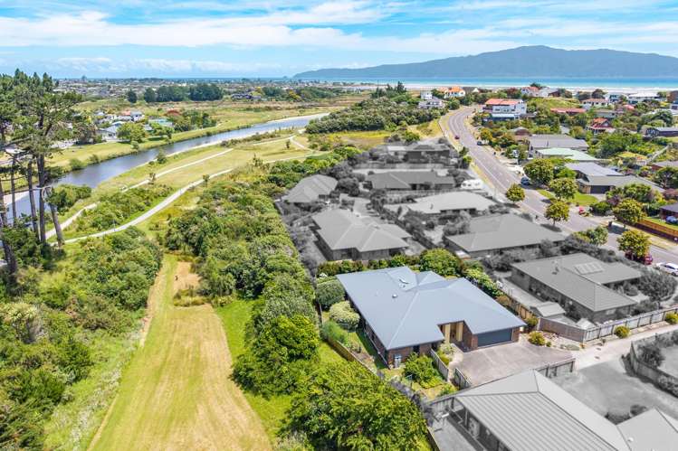 134 Weggery Drive Waikanae Beach_1