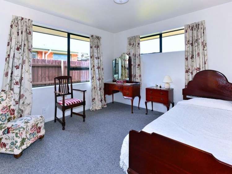 9b Devon Crescent Darfield_7