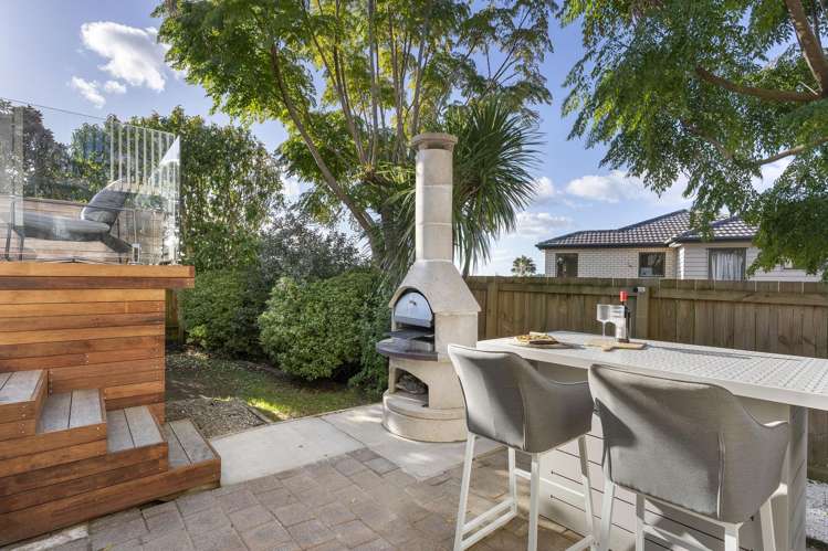1/131 Carlisle Road Browns Bay_18